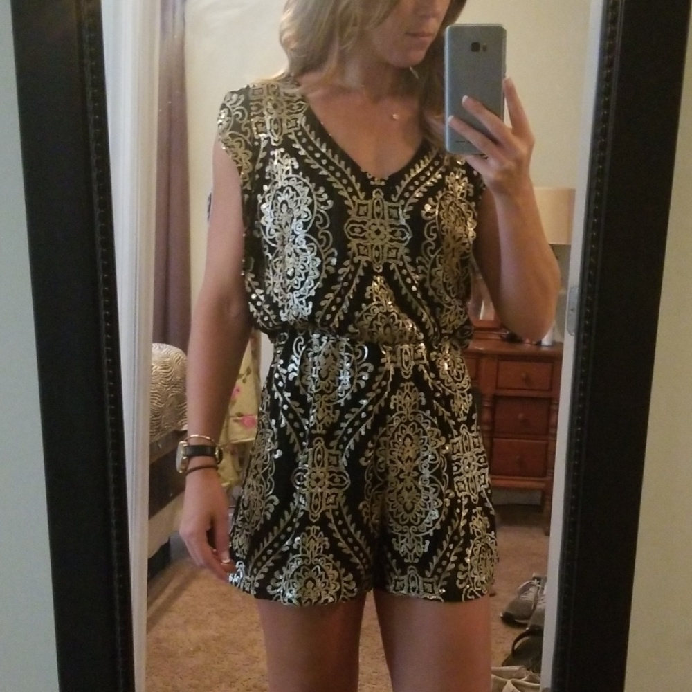 SEQUINS ROMPER